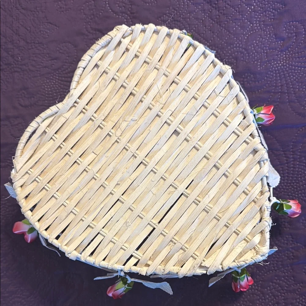 Heart-Shaped Wicker Basket with Rose bud Red Accents